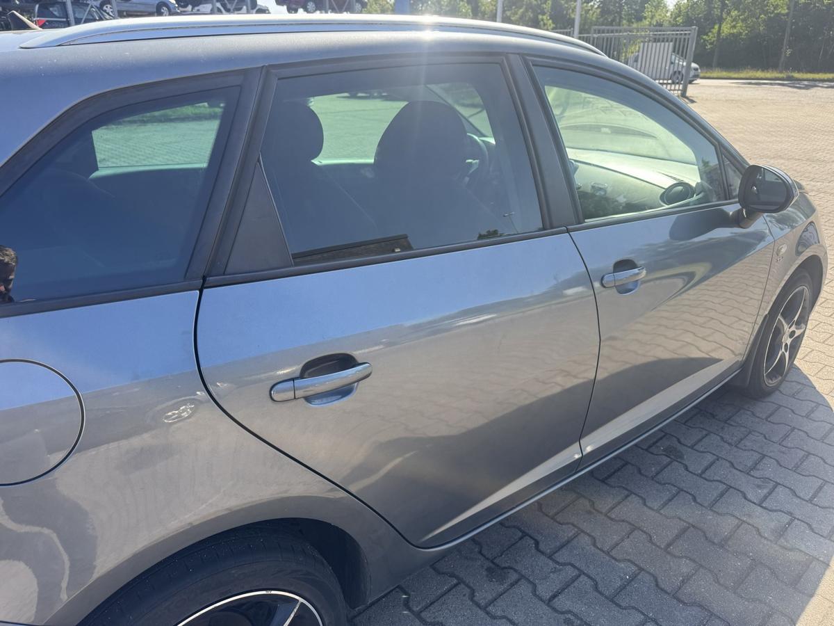 Seat Ibiza ST 6J original T&uuml;r hinten rechts Kombi LX7R Monsungraumetallic Rohbau Bj.2012